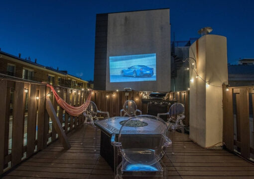 The Tree House with Hot Tub – Queen Village