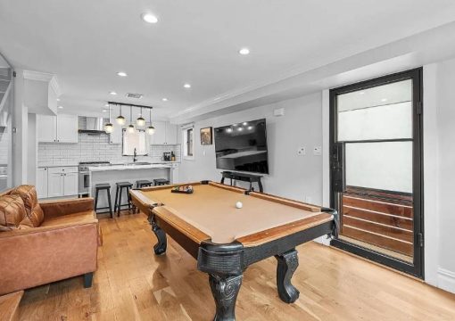 PRIVATE HOT TUB-Private Gated Sailor Moon House in Williamsburg w GYM