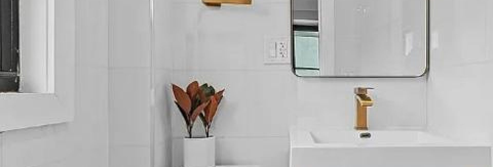 PRIVATE HOT TUB-Private Gated Sailor Moon House in Williamsburg w GYM