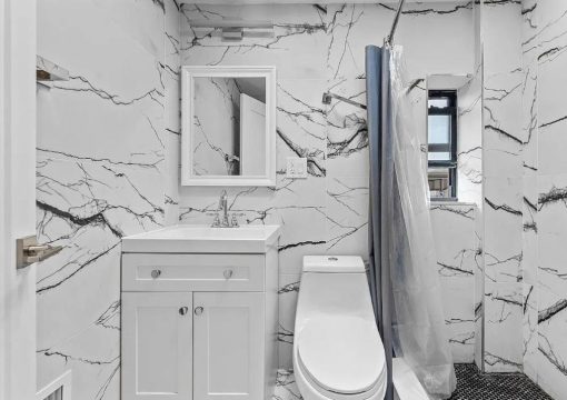 PRIVATE HOT TUB-Private Gated Sailor Moon House in Williamsburg w GYM