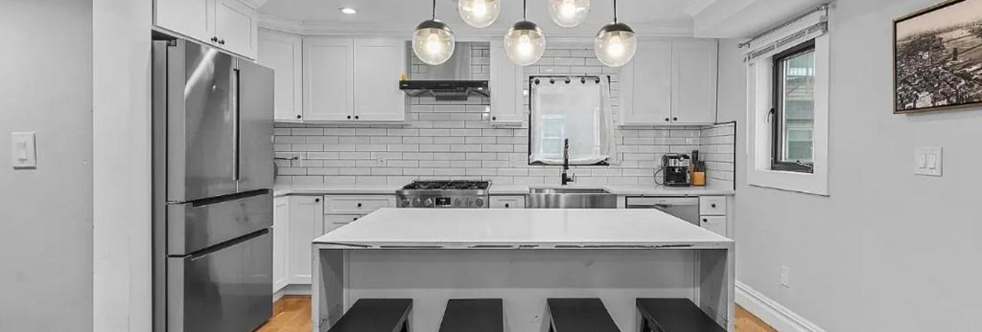 PRIVATE HOT TUB-Private Gated Sailor Moon House in Williamsburg w GYM