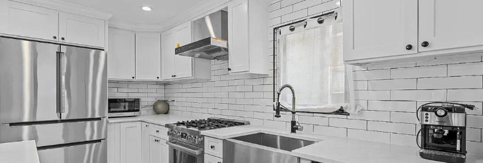 PRIVATE HOT TUB-Private Gated Sailor Moon House in Williamsburg w GYM