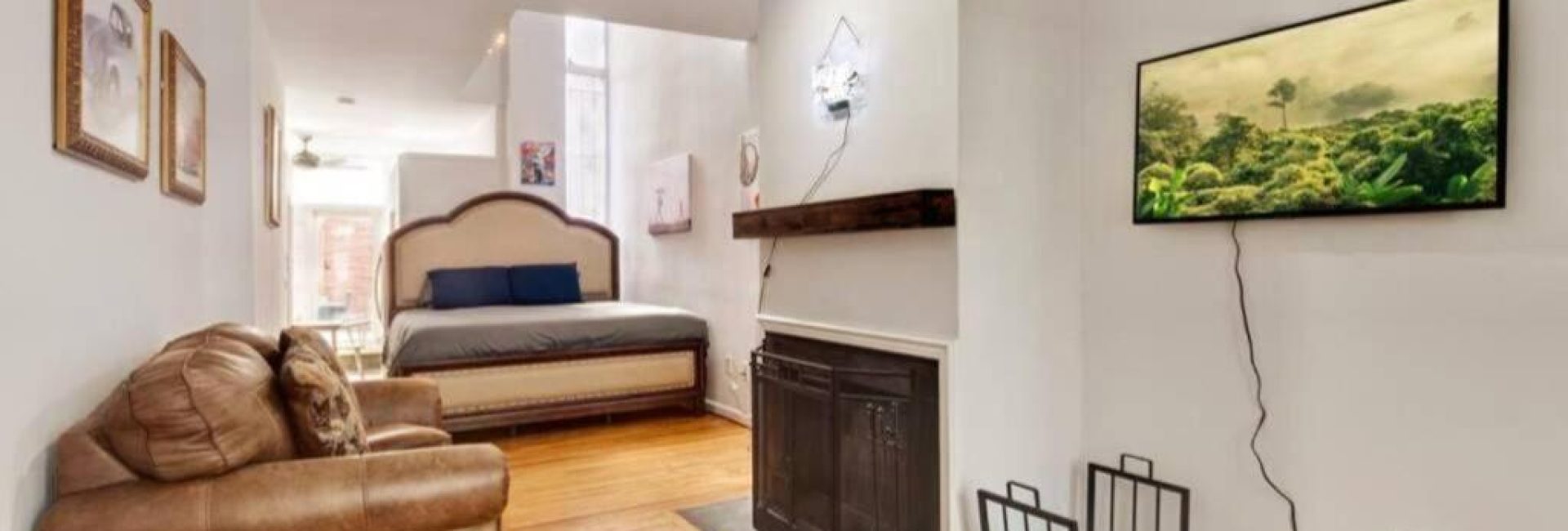 PRIVATE HOT TUB – The Art Suite – Capital HILL DC