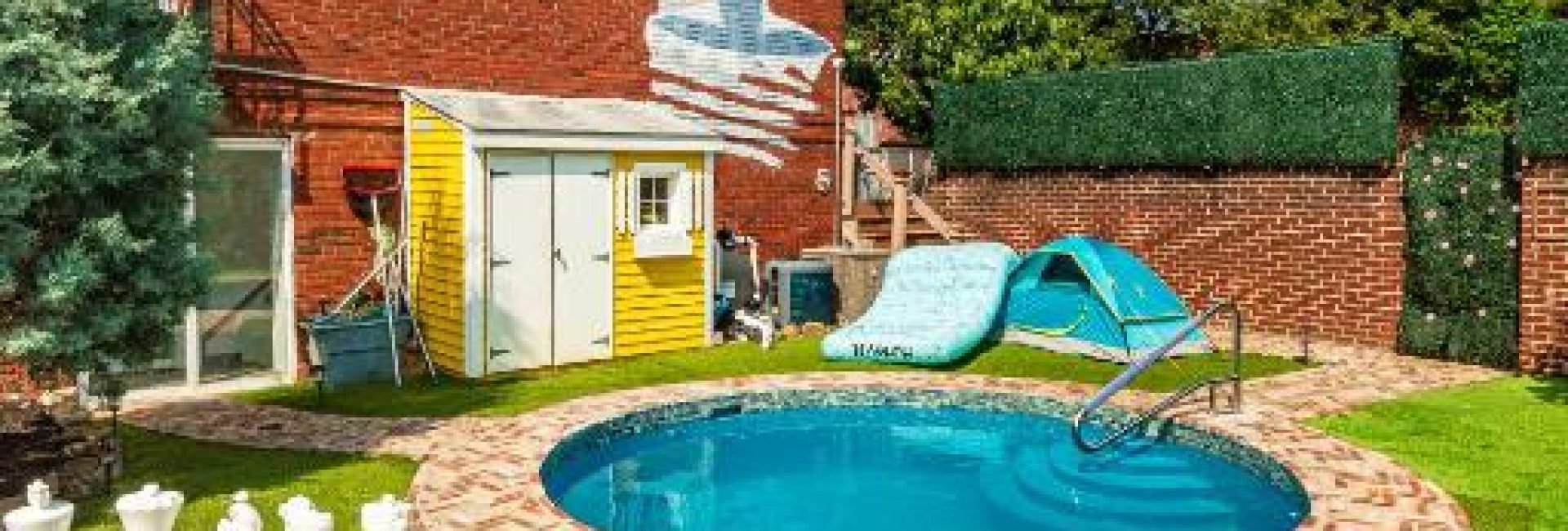 PRIVATE HEATED POOL with CITY views and GYM!
