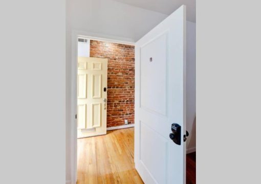 The Art Suite with PRIVATE HOT TUB – Capital Hill DC