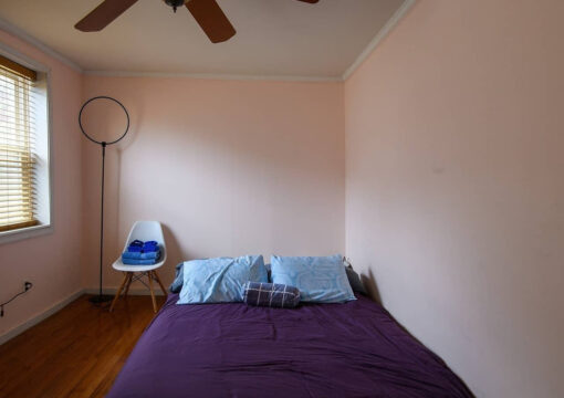 The Tree House with Hot Tub – Queen Village
