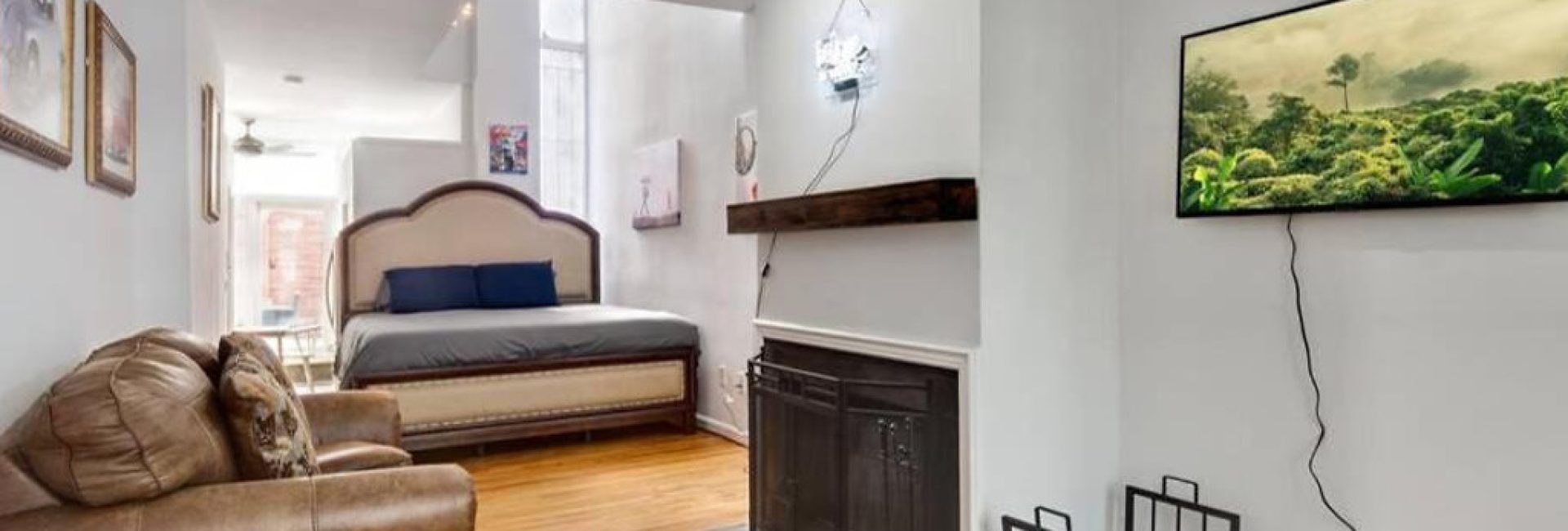 The Art Suite with PRIVATE HOT TUB – Capital Hill DC